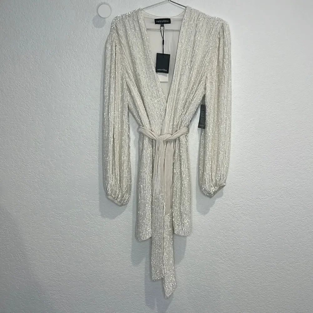 NWT Retrofete Gabrielle Robe in Moonglow White XS Revolve - Picture 2 of 15